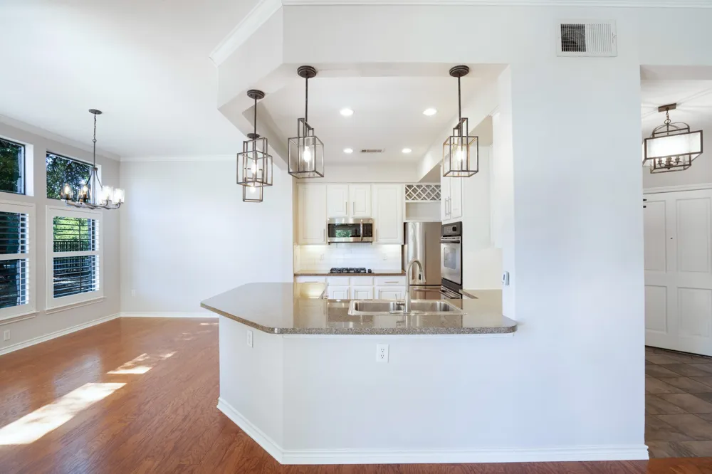 300 San Gabriel Village Boulevard #410 Georgetown, TX 78626