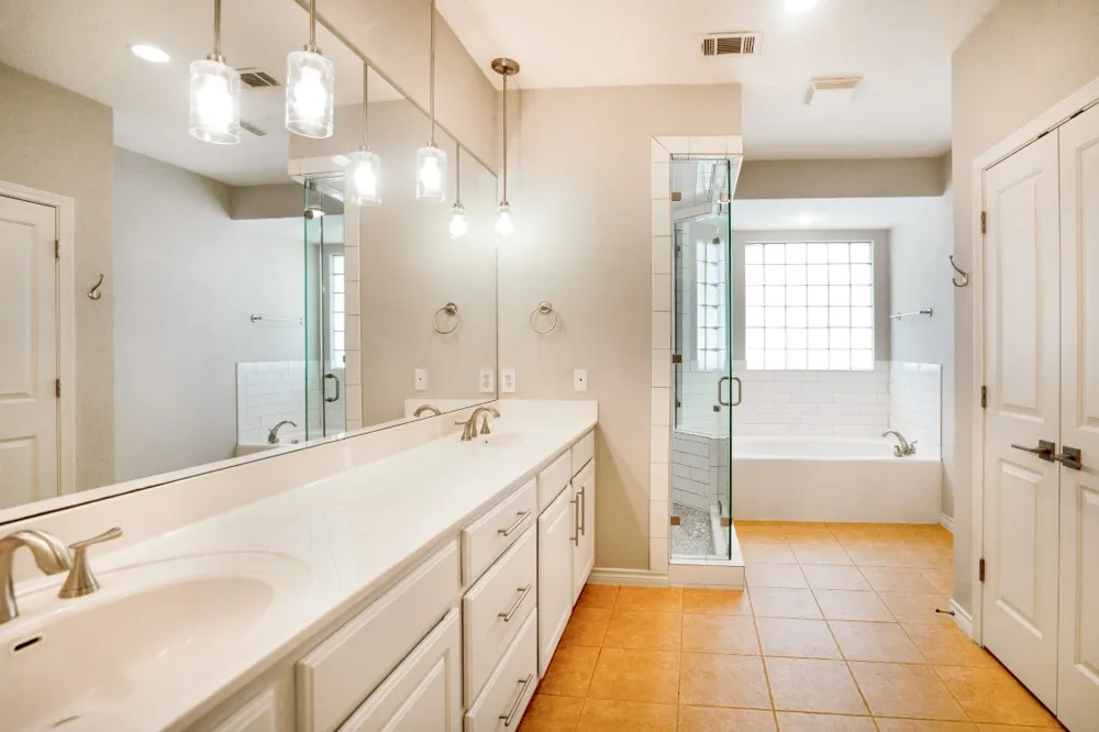 300 San Gabriel Village Boulevard #410 Georgetown, TX 78626
