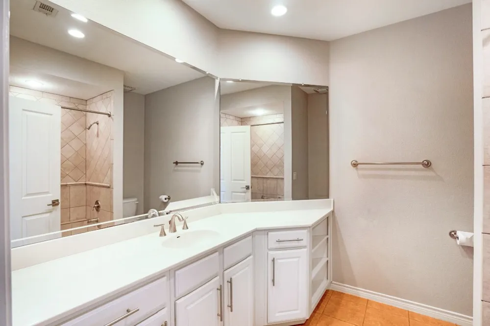 300 San Gabriel Village Boulevard #410 Georgetown, TX 78626