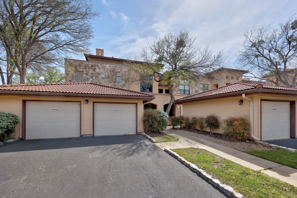 300 San Gabriel Village Boulevard #410 Georgetown, TX 78626