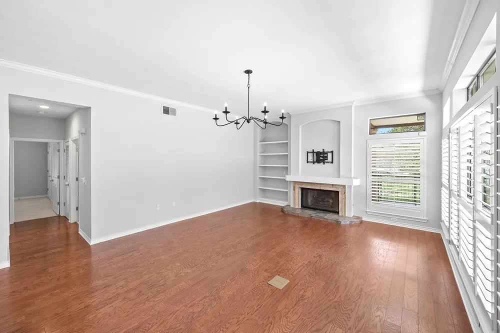 300 San Gabriel Village Boulevard #410 Georgetown, TX 78626