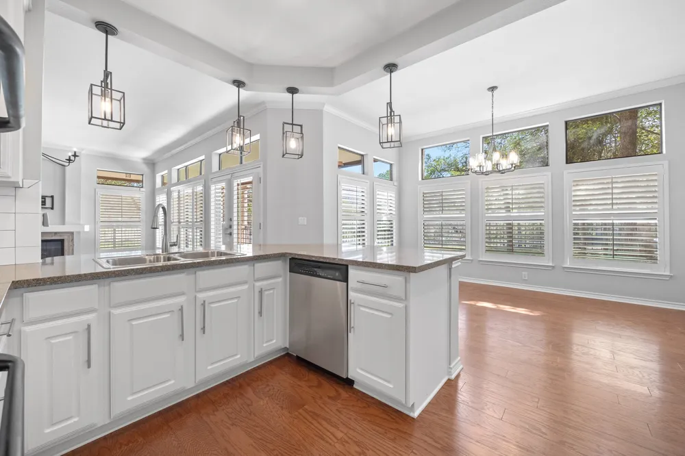 300 San Gabriel Village Boulevard #410 Georgetown, TX 78626
