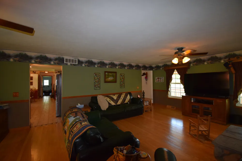 47944 County Road 673 Lawrence, MI 49064