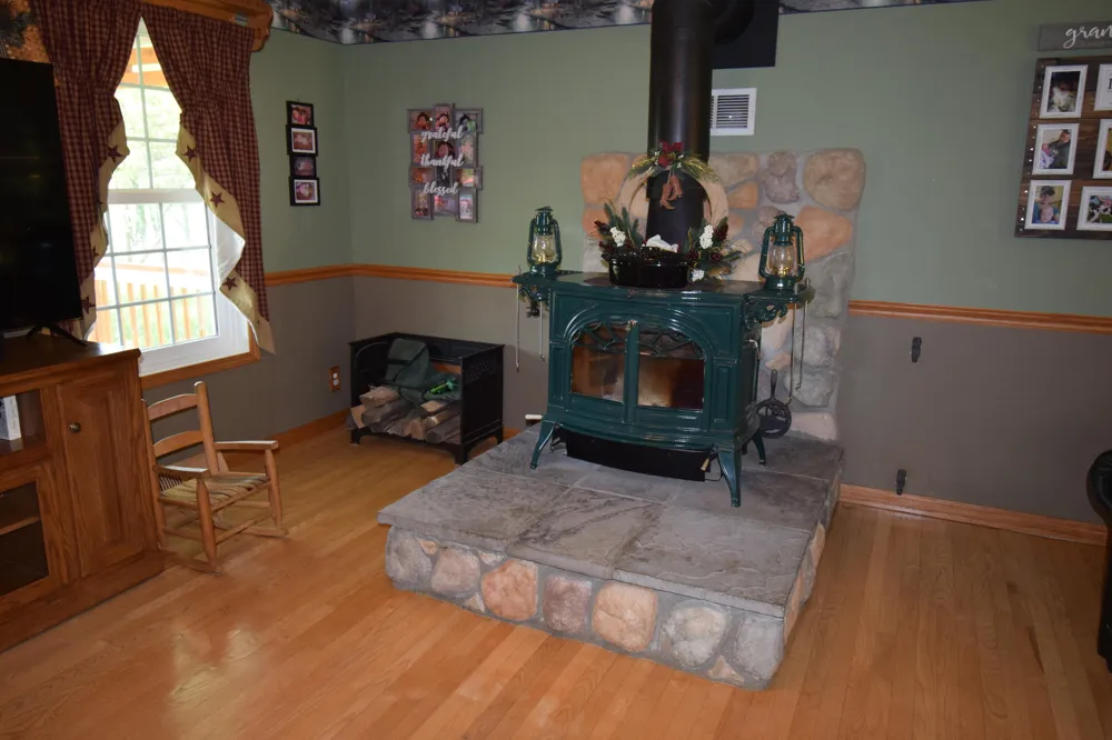 47944 County Road 673 Lawrence, MI 49064