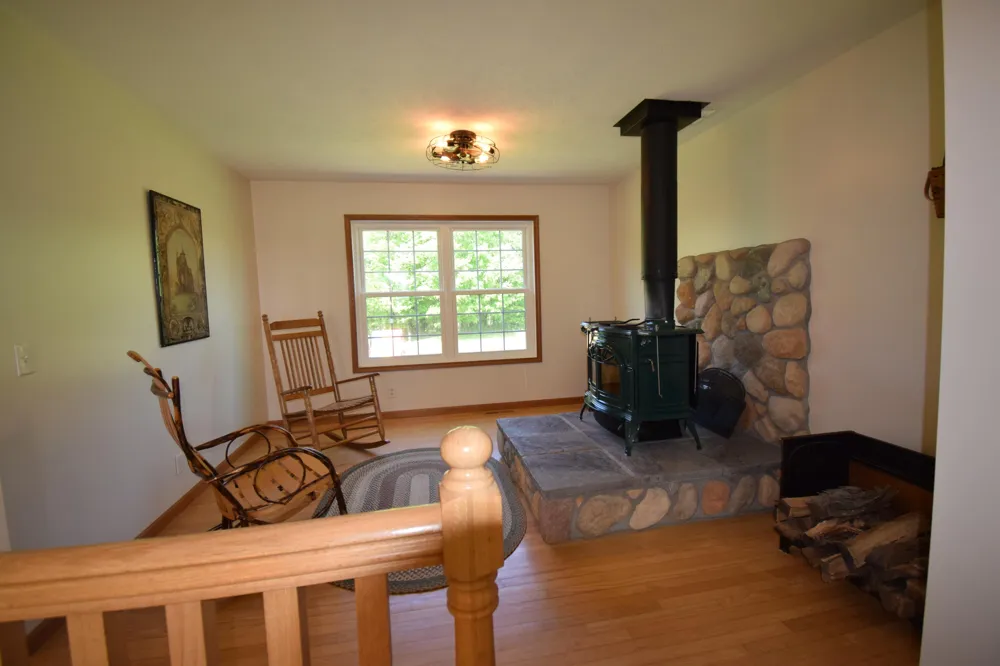 47944 County Road 673 Lawrence, MI 49064