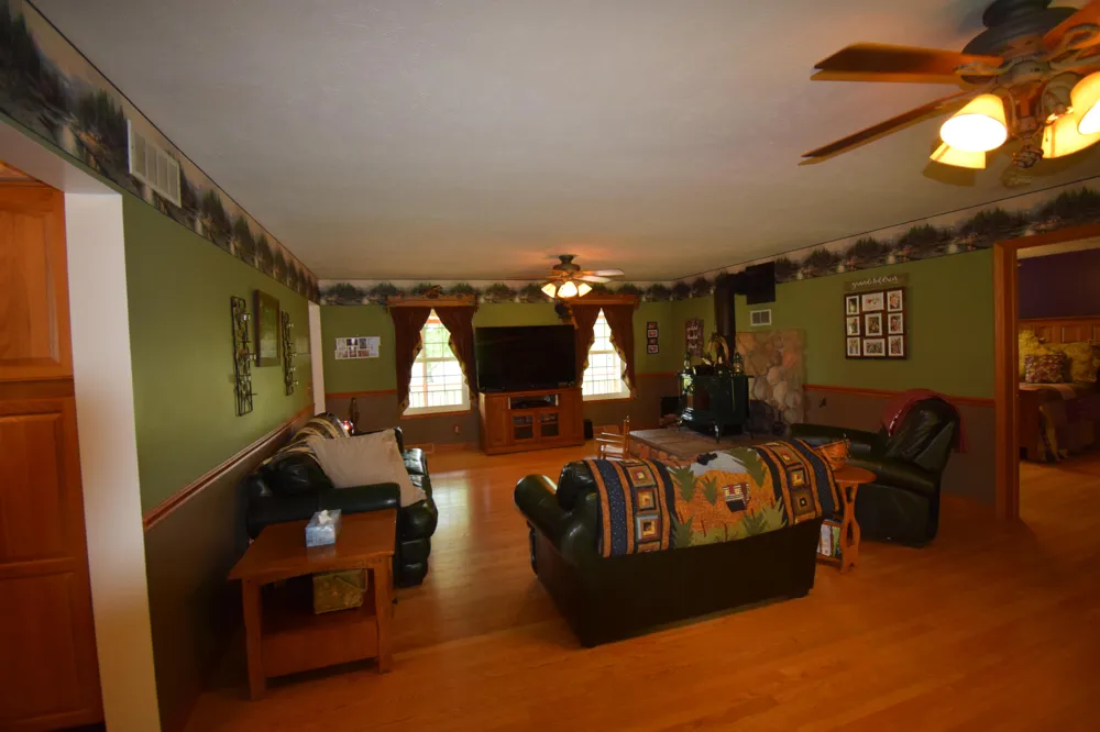 47944 County Road 673 Lawrence, MI 49064