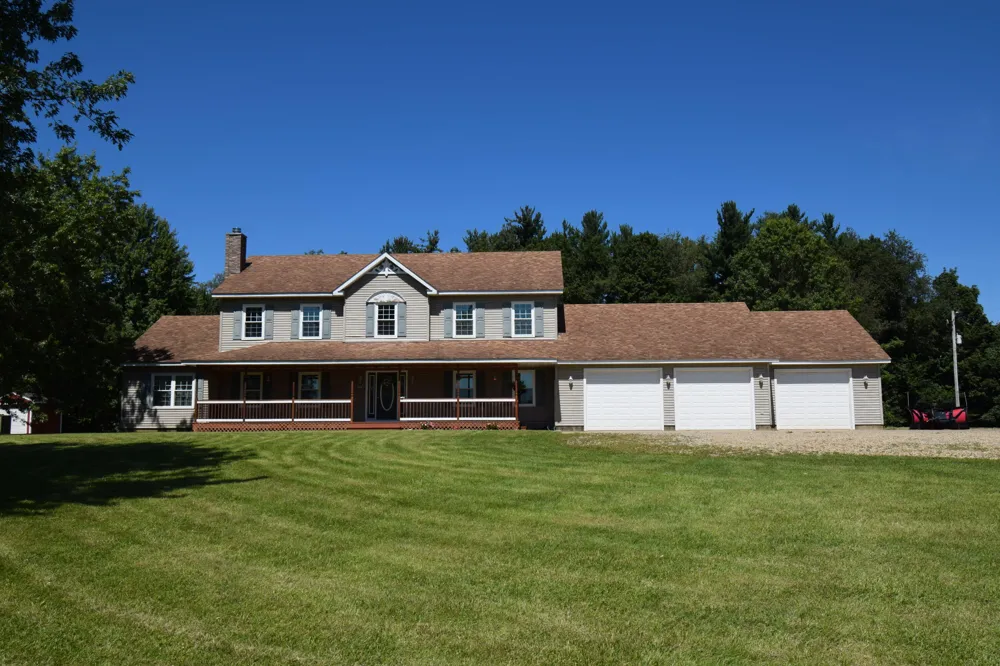 47944 County Road 673 Lawrence, MI 49064