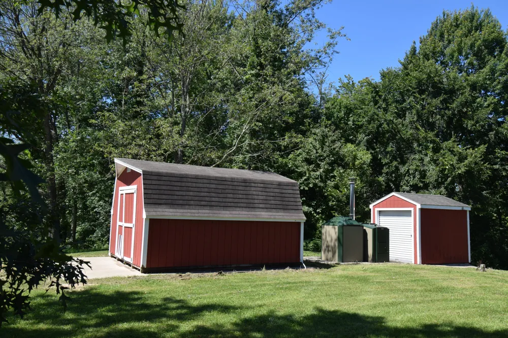 47944 County Road 673 Lawrence, MI 49064