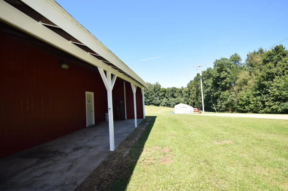 47944 County Road 673 Lawrence, MI 49064