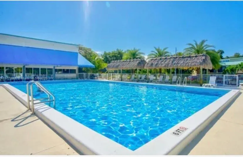 87200 Overseas Highway #F1 Plantation Key, FL 33036