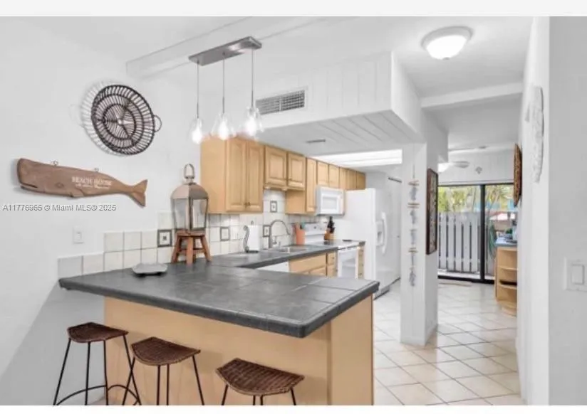 87200 Overseas Highway #F1 Plantation Key, FL 33036
