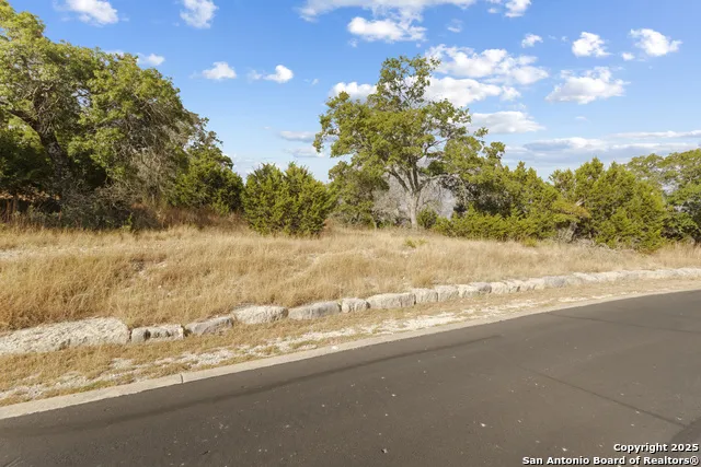 146 Painted Sky Comfort, TX 78013
