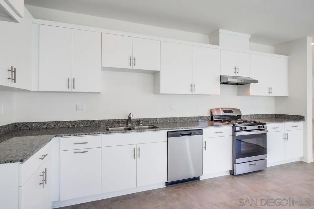 5305 Seacliff Place #1 San Diego, CA 92154