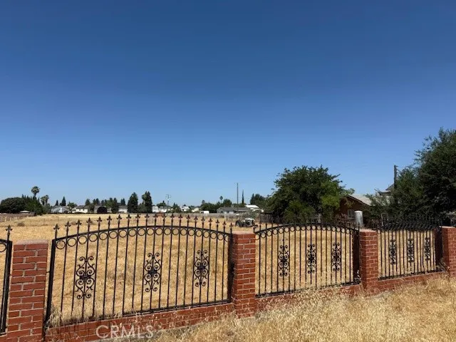 3207 Valentine Fresno, CA 93722