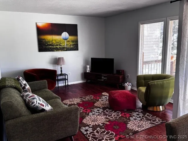 204 Falconhead #F Burneyville, OK 73430