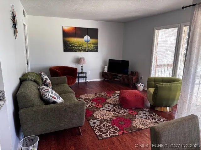 204 Falconhead #F Burneyville, OK 73430