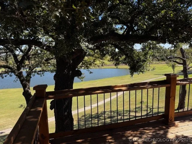 204 Falconhead #F Burneyville, OK 73430