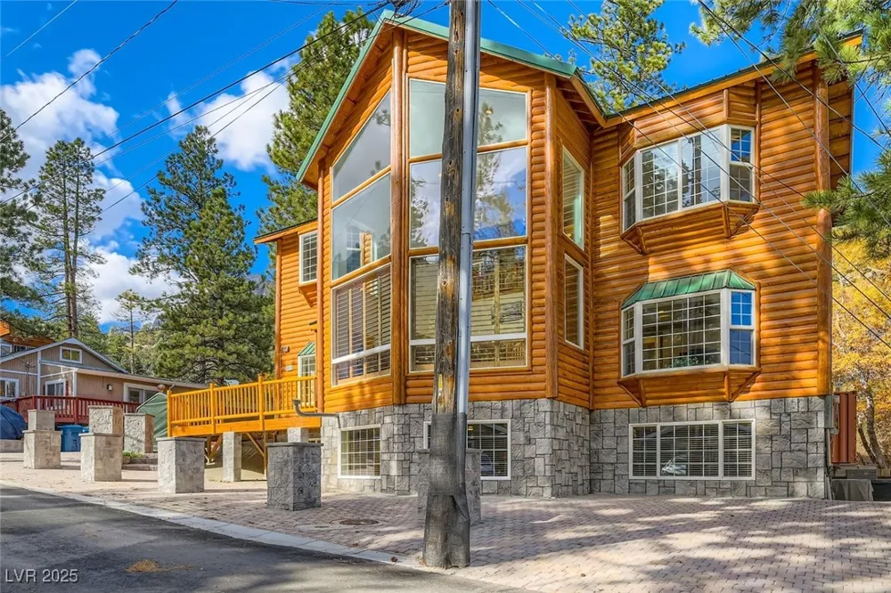 4458 Yellow Pine Avenue Mount Charleston, NV 89124