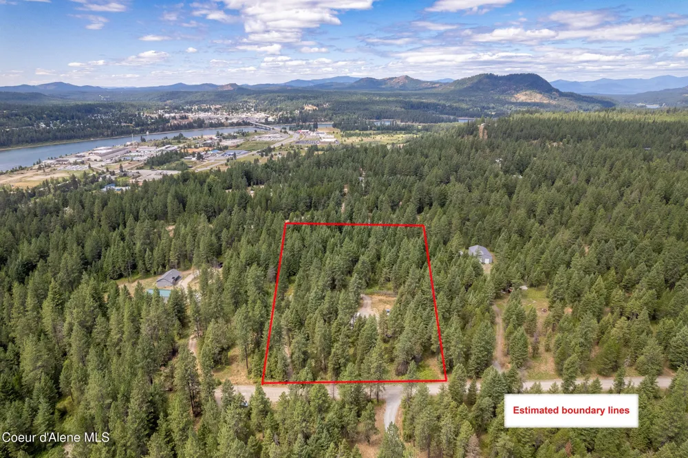 512 Everett Huff Road Oldtown, ID 83822