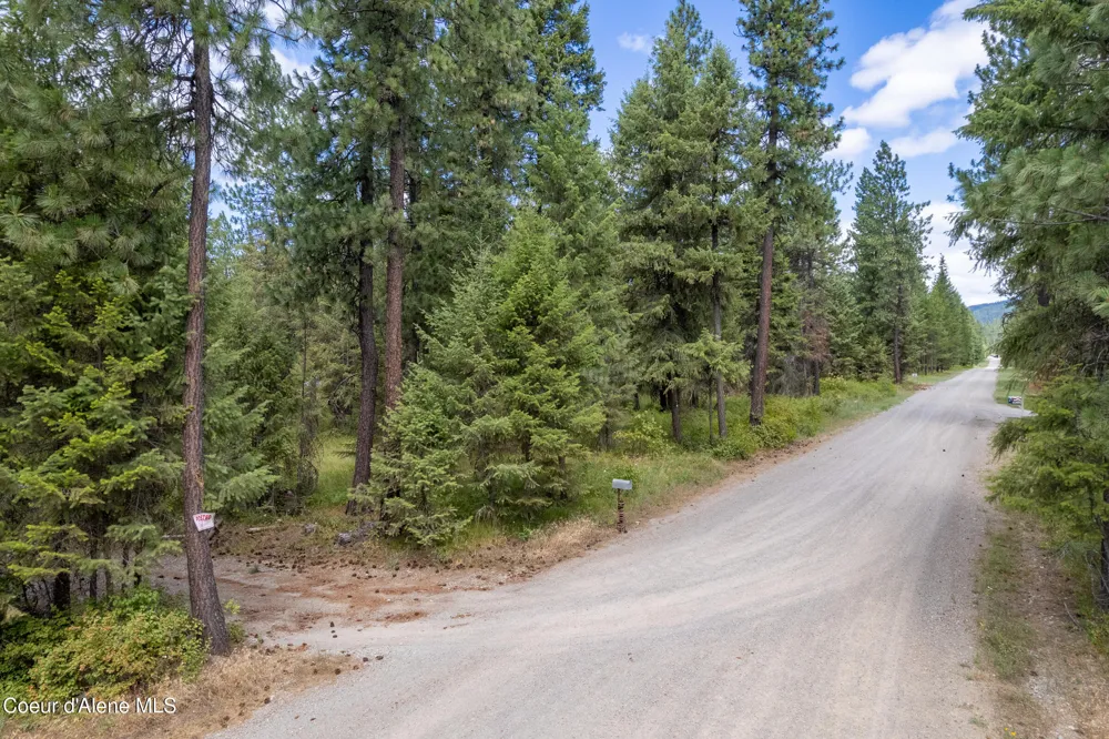 512 Everett Huff Road Oldtown, ID 83822
