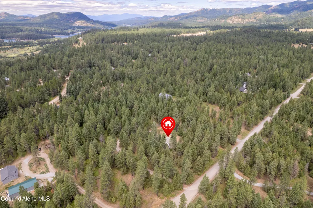 512 Everett Huff Road Oldtown, ID 83822