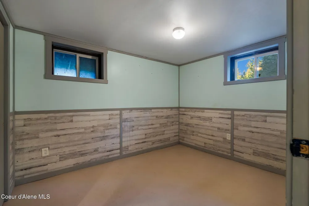 55 Trotter Lane Sandpoint, ID 83864