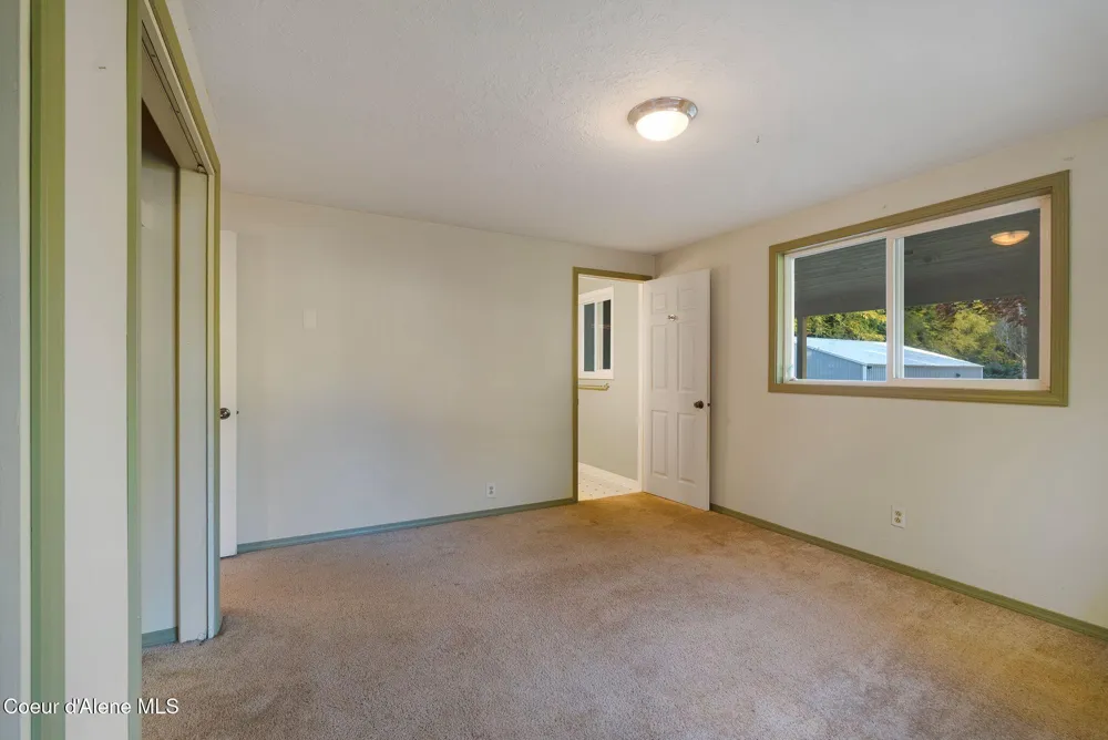 55 Trotter Lane Sandpoint, ID 83864