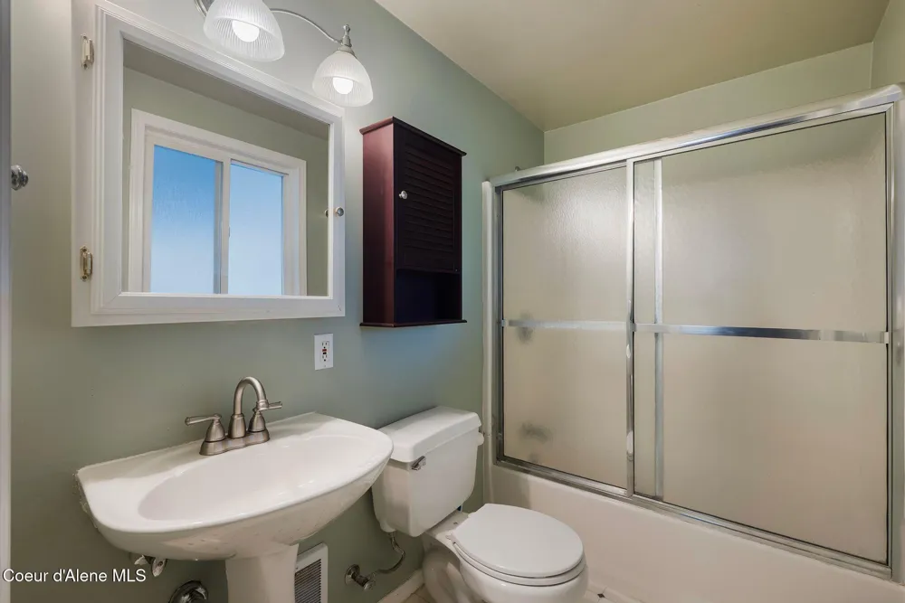 55 Trotter Lane Sandpoint, ID 83864