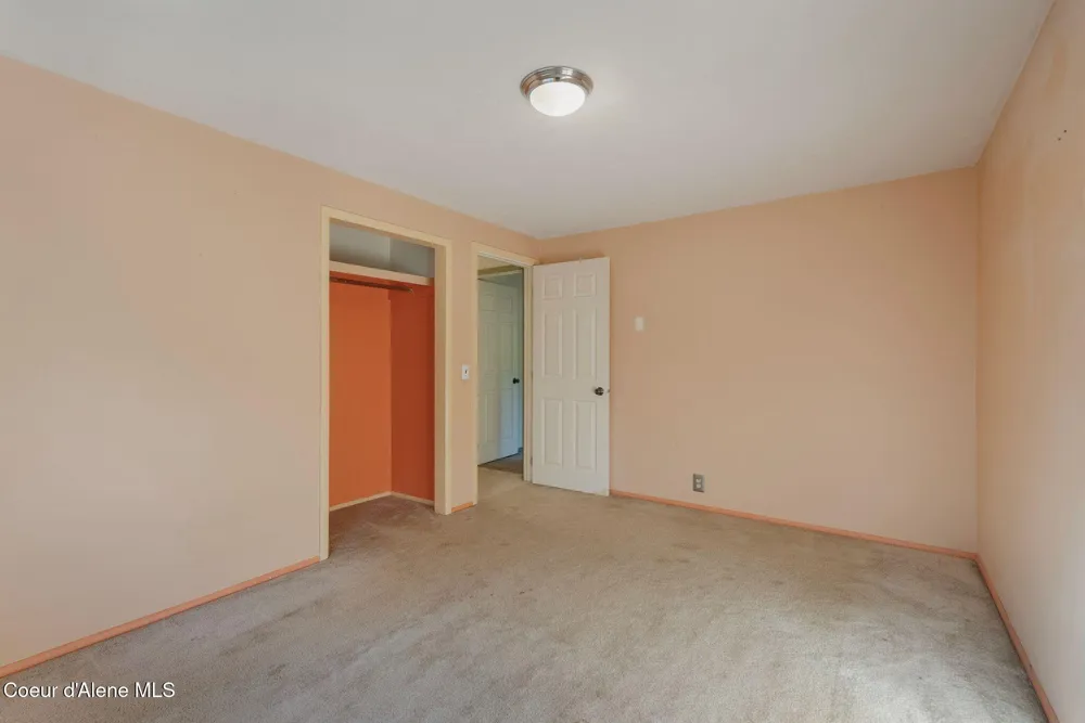 55 Trotter Lane Sandpoint, ID 83864