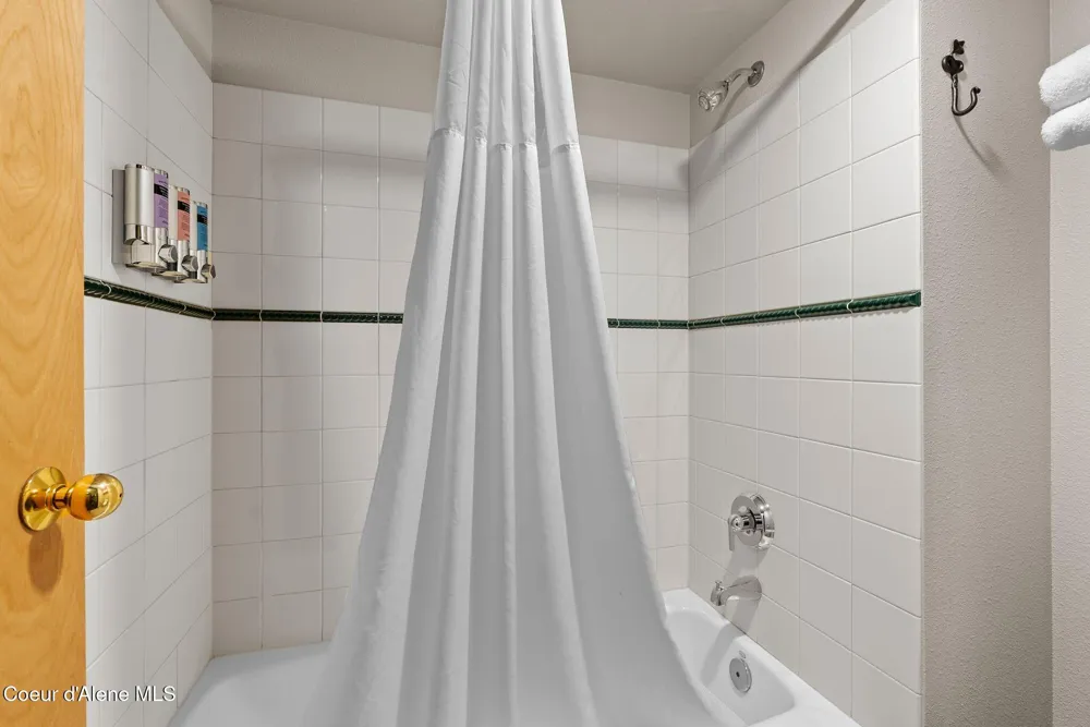 72 Great Escape Rd #409/411 Sandpoint, ID 83864