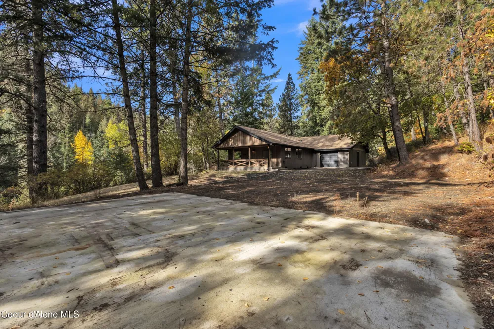 42820 S Highway 97 Harrison, ID 83833
