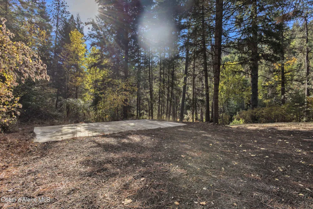 42820 S Highway 97 Harrison, ID 83833