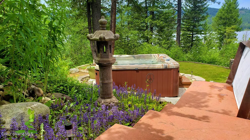 314 Overlake View Road Cocolalla, ID 83813