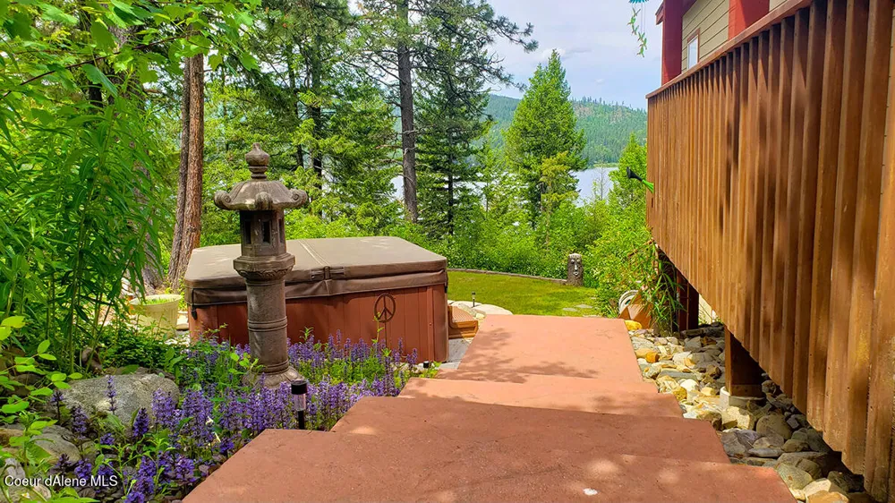 314 Overlake View Road Cocolalla, ID 83813