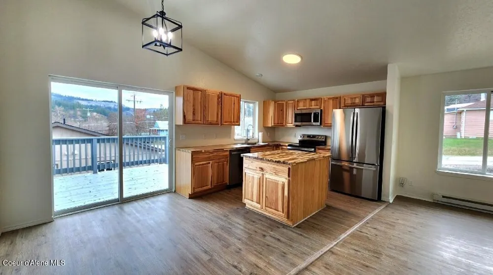 340 S 3rd St. Maries, ID 83861