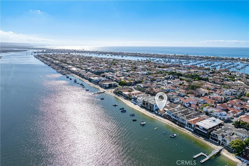 318 Via Lido Nord Newport Beach, CA 92663