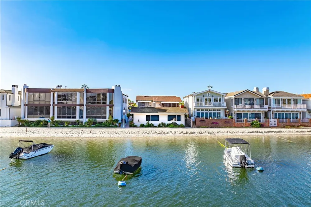 318 Via Lido Nord Newport Beach, CA 92663