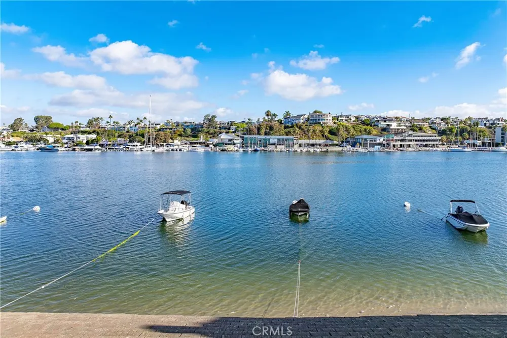 318 Via Lido Nord Newport Beach, CA 92663