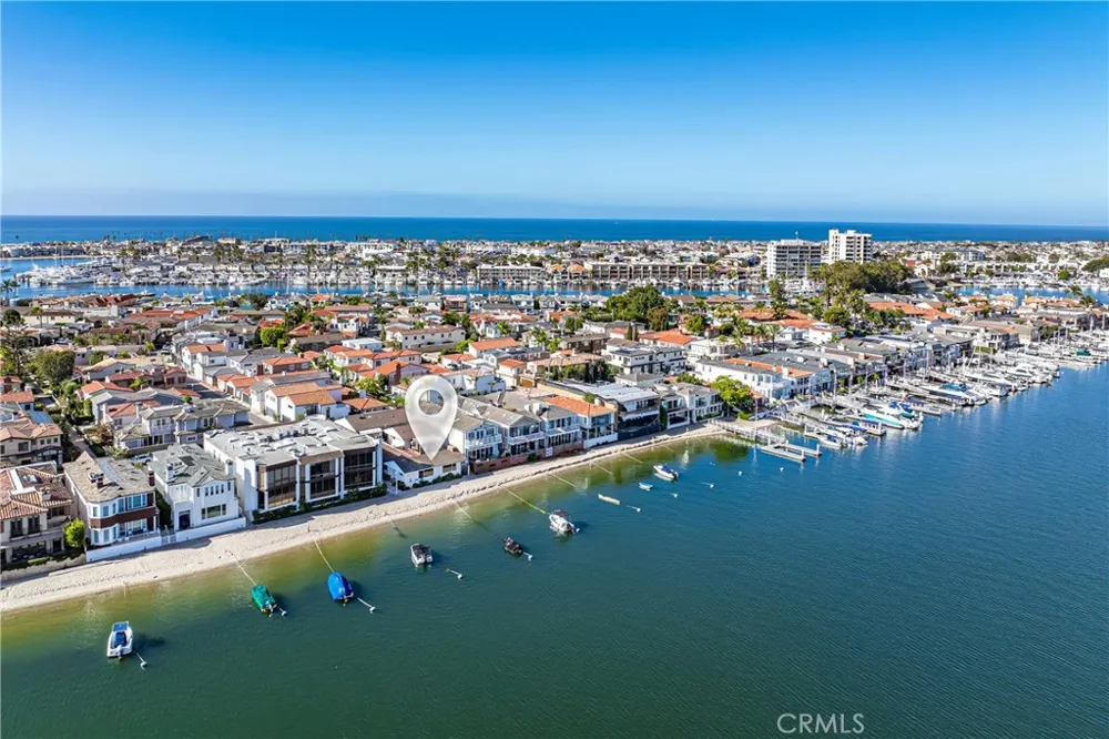 318 Via Lido Nord Newport Beach, CA 92663