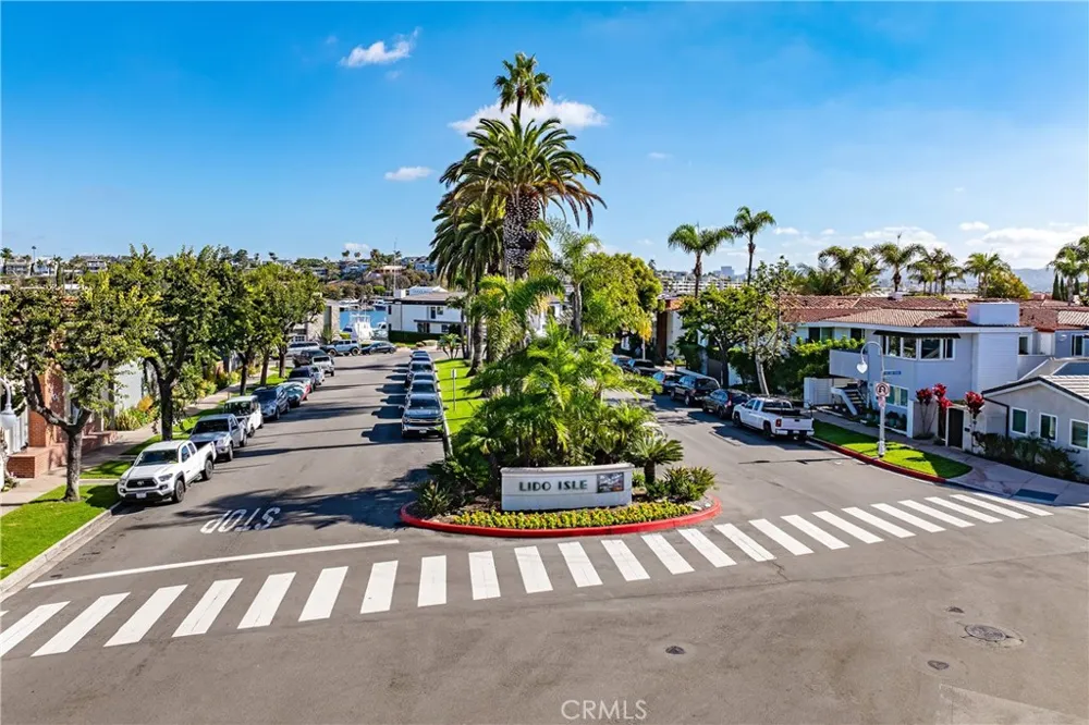 318 Via Lido Nord Newport Beach, CA 92663