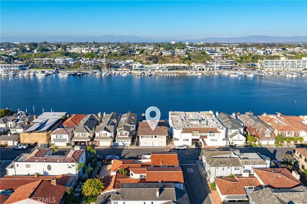 318 Via Lido Nord Newport Beach, CA 92663