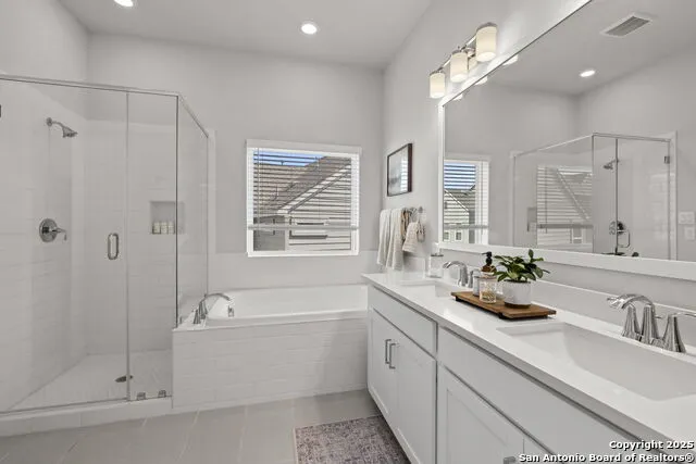5843 Whitby Unit UNIT 44 San Antonio, TX 78240