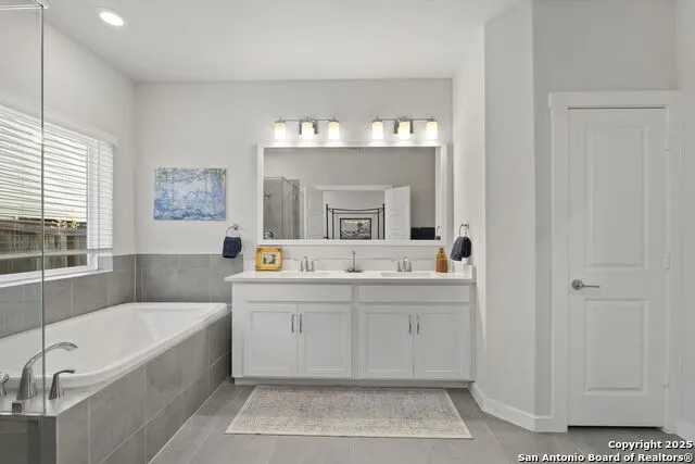 5843 Whitby Unit UNIT 44 San Antonio, TX 78240