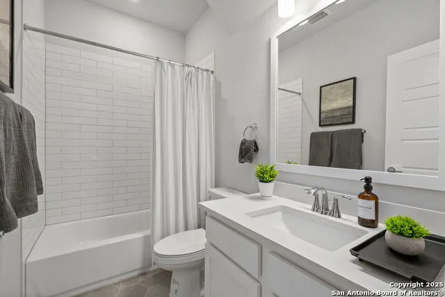 5843 Whitby Unit UNIT 44 San Antonio, TX 78240