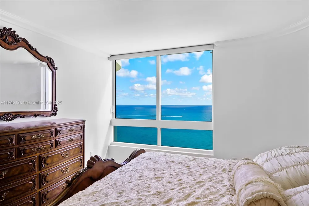6365 Collins Ave #3801 Miami Beach, FL 33141