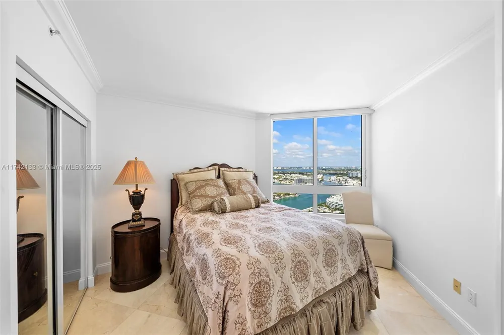 6365 Collins Ave #3801 Miami Beach, FL 33141