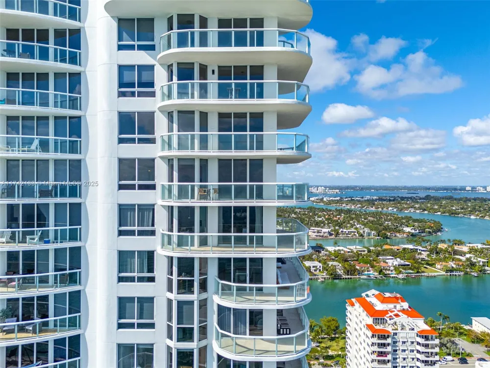 6365 Collins Ave #3801 Miami Beach, FL 33141