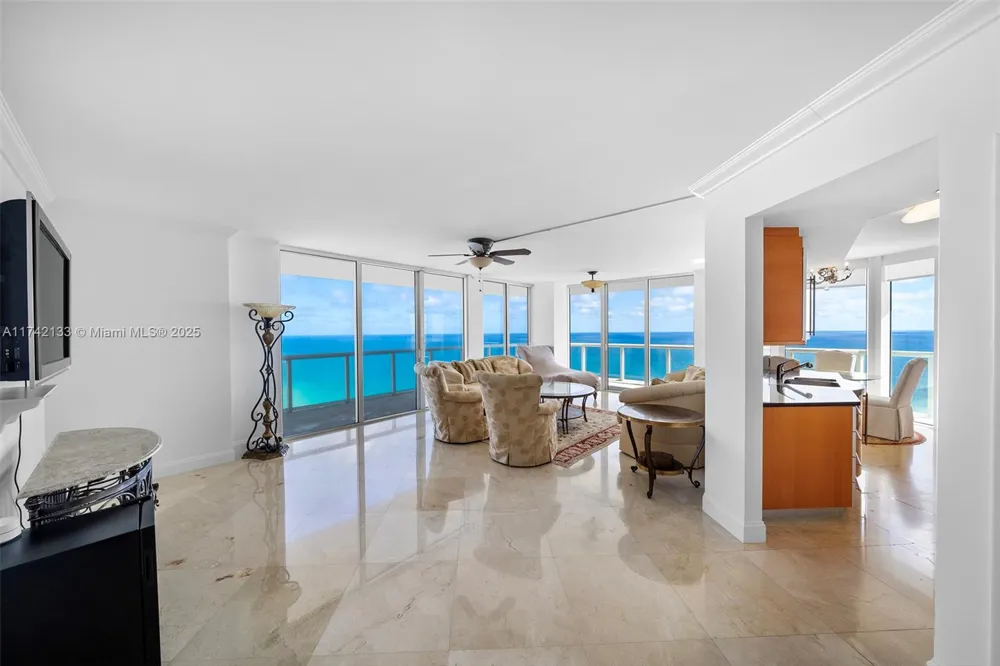6365 Collins Ave #3801 Miami Beach, FL 33141