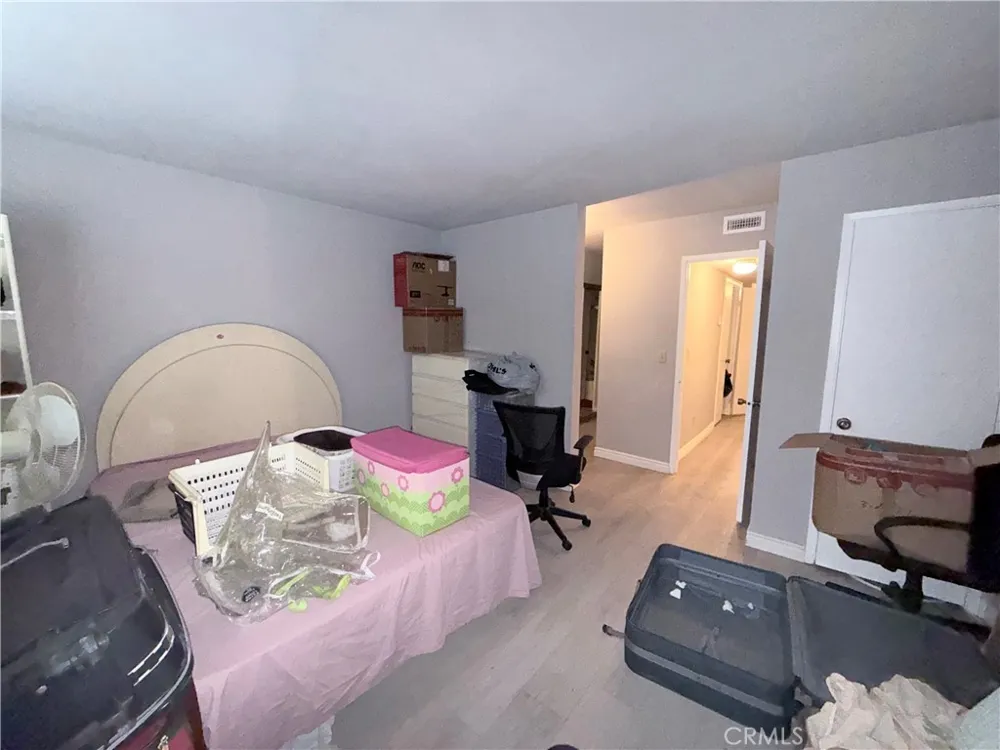 13721 Los Angeles Baldwin Park, CA 91706