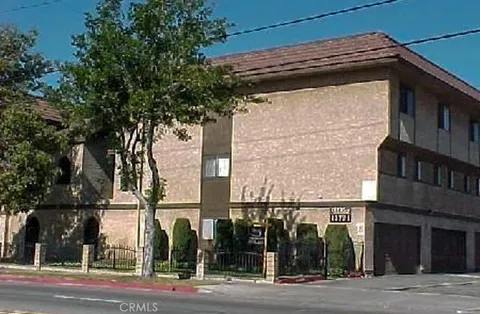 13721 Los Angeles